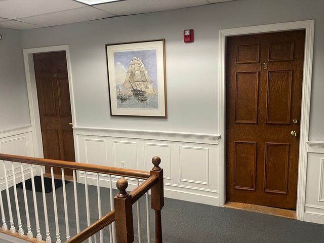 33 Bedford 19B, Lexington, MA 02420