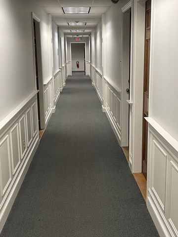 33 Bedford 19B, Lexington, MA 02420