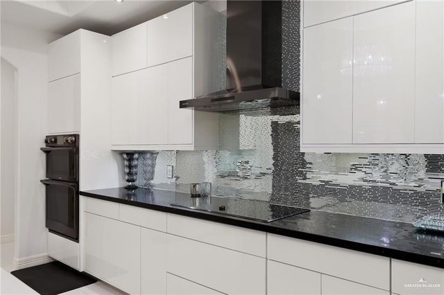 4915 August Drive, Edinburg, TX 78539