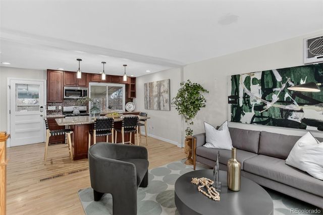 9156 Dover Street, Broomfield, CO 80021