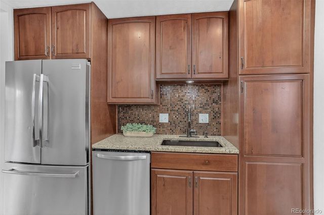 9156 Dover Street, Broomfield, CO 80021