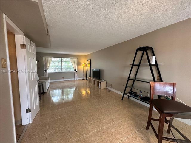 1100 SE 4th Ave 32, Deerfield Beach, FL 33441