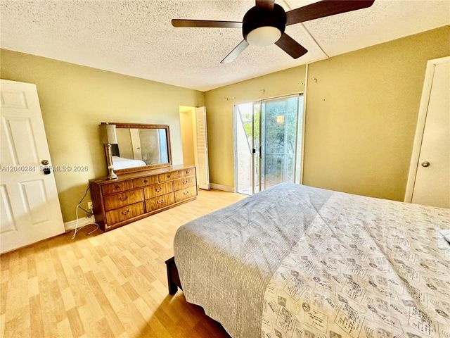 1100 SE 4th Ave 32, Deerfield Beach, FL 33441