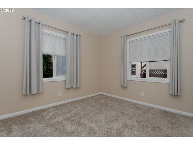 5170 GRAND Ave Spc 19, Florence, OR 97439