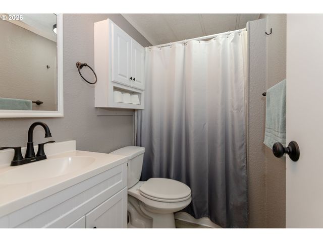 5170 GRAND Ave Spc 19, Florence, OR 97439