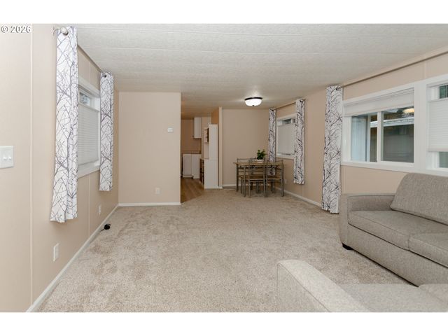 5170 GRAND Ave Spc 19, Florence, OR 97439