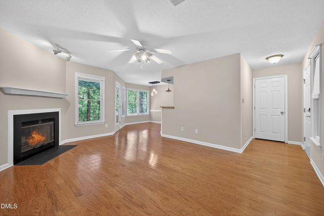 113 Abingdon Court Lc, Cary, NC 27513