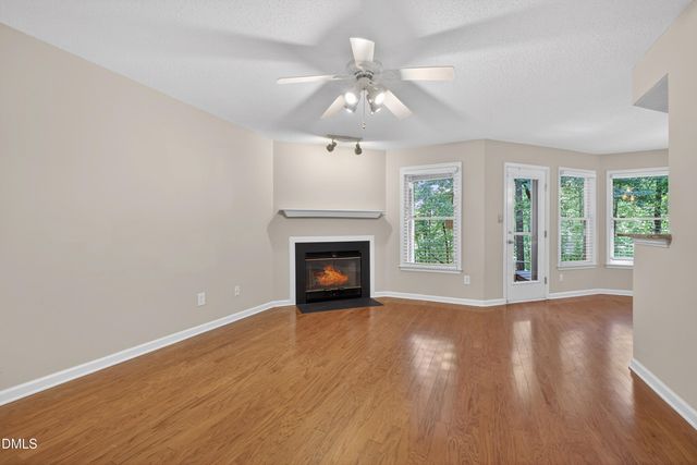 113 Abingdon Court Lc, Cary, NC 27513