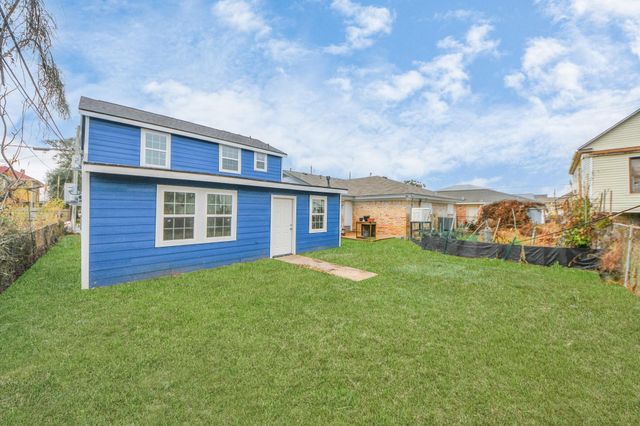 1206 37th Street, Galveston, TX 77550