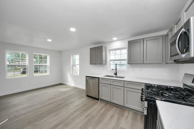 1206 37th Street, Galveston, TX 77550