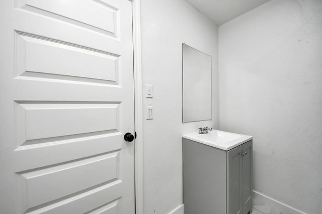 1206 37th Street, Galveston, TX 77550