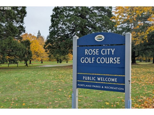 5715 Ne SACRAMENTO St 11, Portland, OR 97213