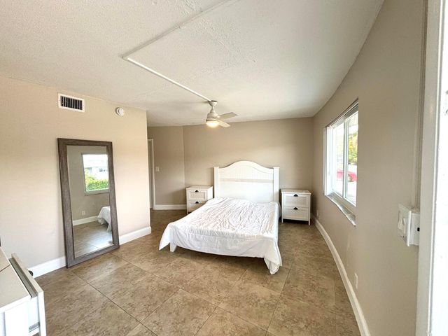 431 W Camino Real 5, Boca Raton, FL 33432