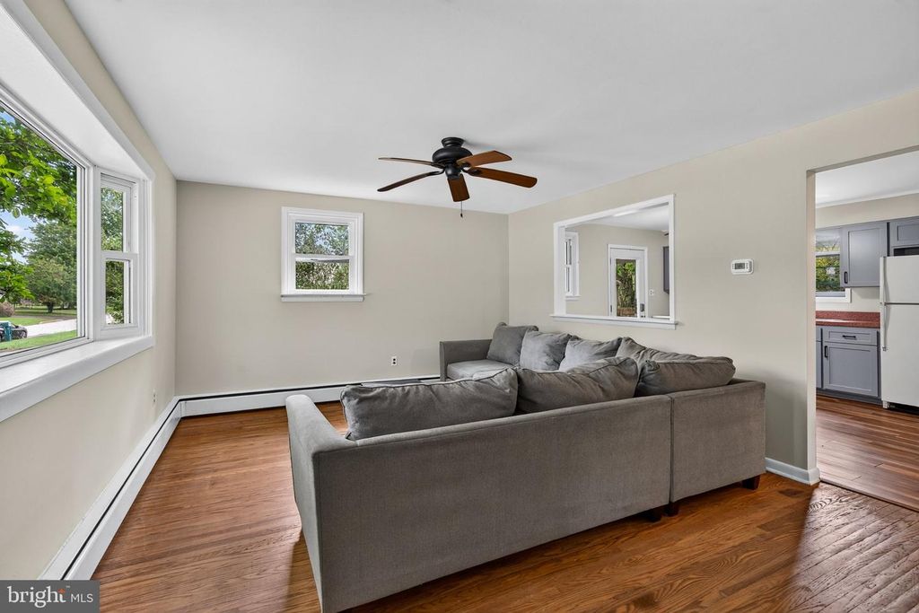 2025 ROOSEVELT BLVD, HATFIELD, PA 19440 — photo 4