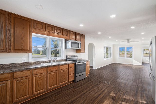 688 W Chicago Road, Bronson, MI 49028