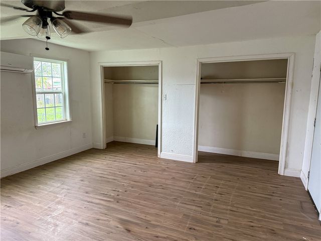 1809 Trenton Dr, Corpus Christi, TX 78404