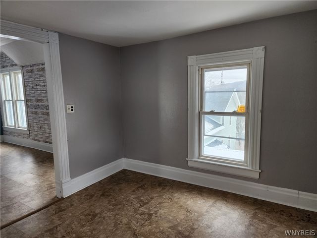 23 Waverly Street, New Albion, NY 14719