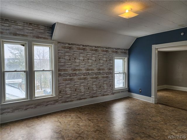 23 Waverly Street, New Albion, NY 14719