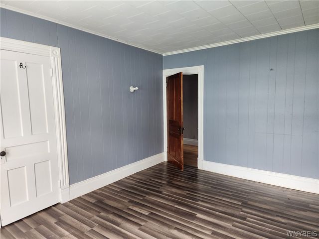 23 Waverly Street, New Albion, NY 14719