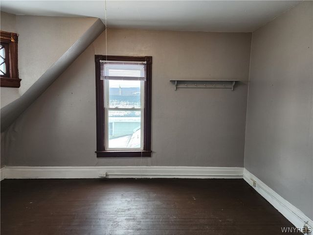 23 Waverly Street, New Albion, NY 14719