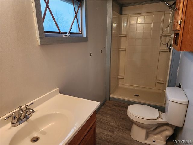 23 Waverly Street, New Albion, NY 14719