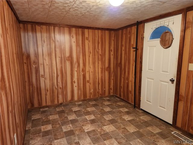 23 Waverly Street, New Albion, NY 14719