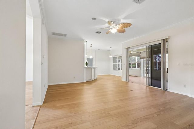 24445 MADEWOOD AVENUE, Leesburg, FL 34748