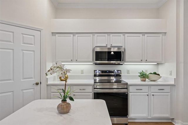 24445 MADEWOOD AVENUE, Leesburg, FL 34748