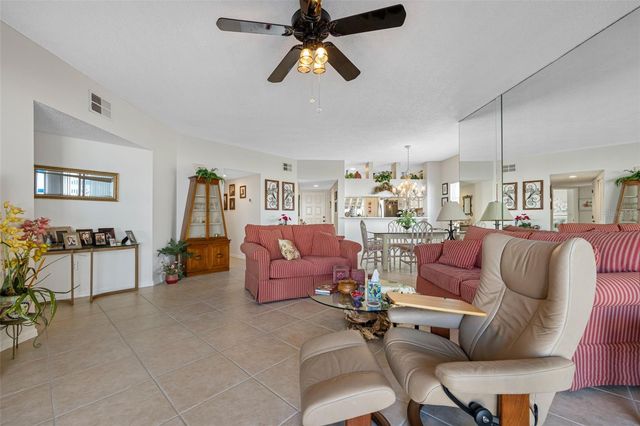 11315 SHIPWATCH LANE 1850, Largo, FL 33774