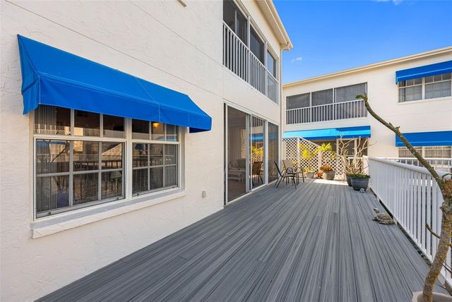 11315 SHIPWATCH LANE 1850, Largo, FL 33774