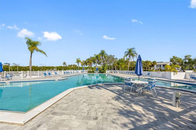 11315 SHIPWATCH LANE 1850, Largo, FL 33774