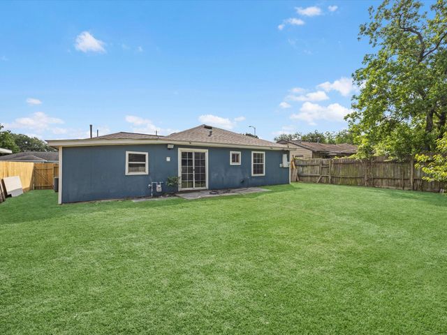 4218 Crenshaw Street, Houston, TX 77017