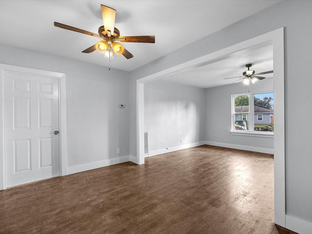 4218 Crenshaw Street, Houston, TX 77017