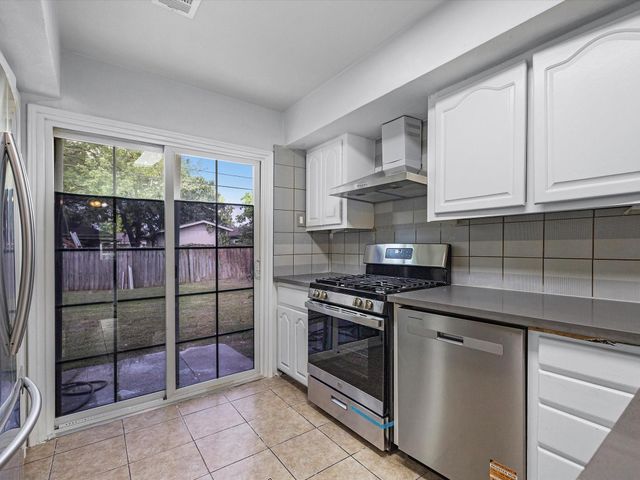 4218 Crenshaw Street, Houston, TX 77017