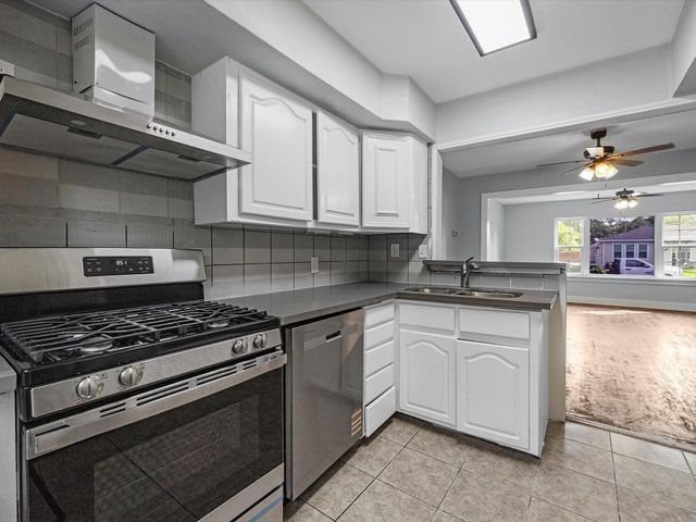 4218 Crenshaw Street, Houston, TX 77017