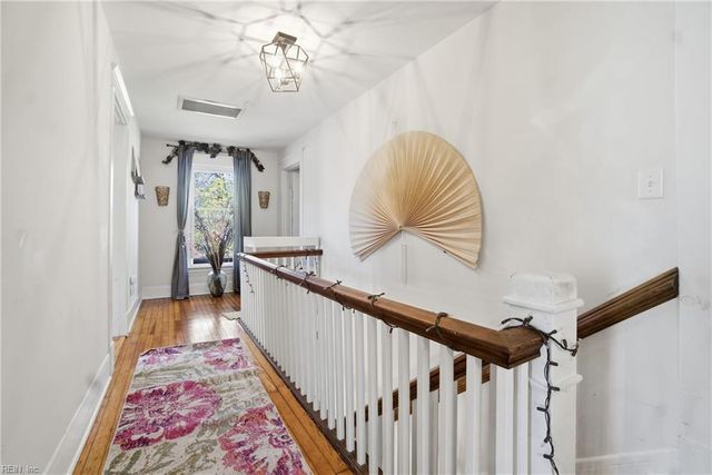 498 Romayne DR, Newport News, VA 23601