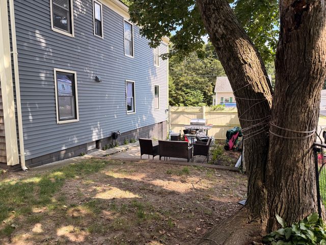 17 Davis St 1, Plymouth, MA 02360