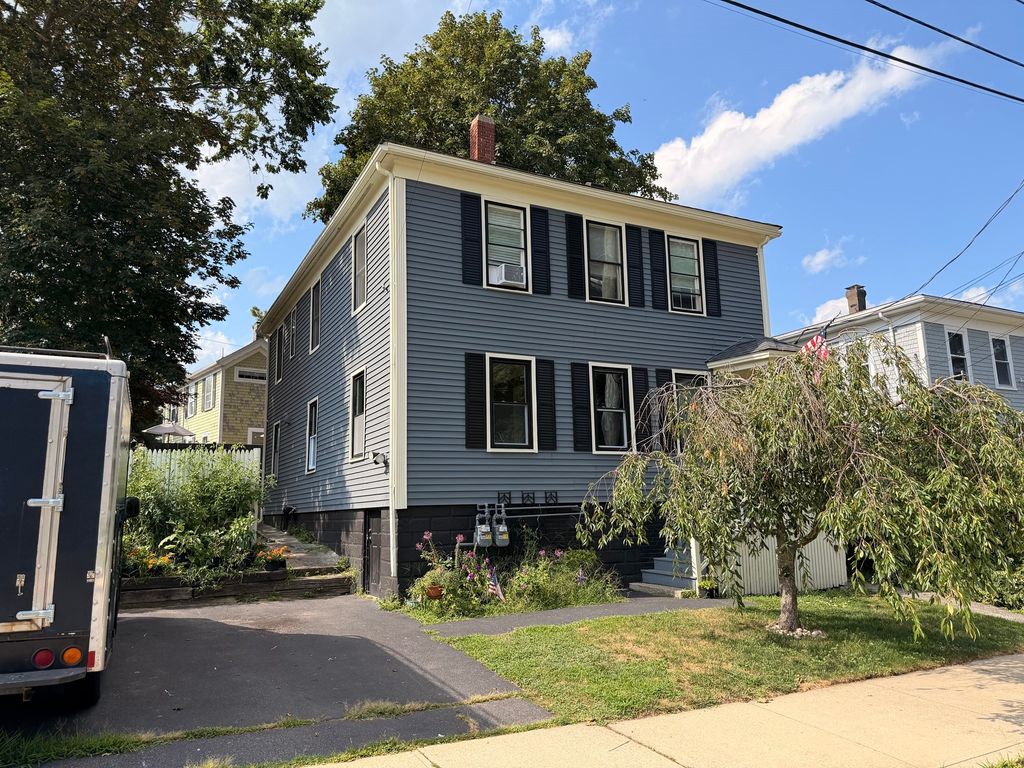 17 Davis St 1, Plymouth, MA 02360