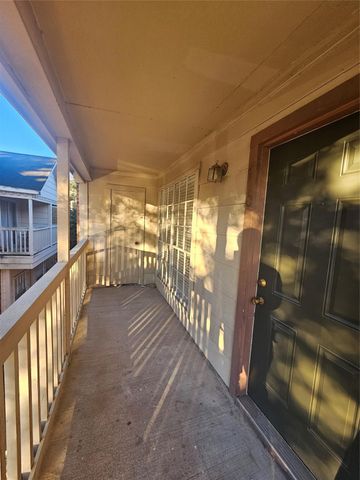 2626 Holly Hall Street 710, Houston, TX 77054