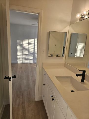 2626 Holly Hall Street 710, Houston, TX 77054