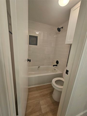 2626 Holly Hall Street 710, Houston, TX 77054