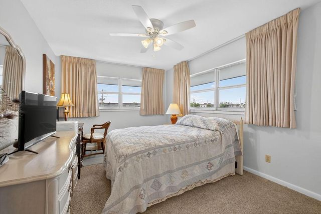 111 Shore Court 301, North Palm Beach, FL 33408