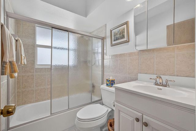 111 Shore Court 301, North Palm Beach, FL 33408