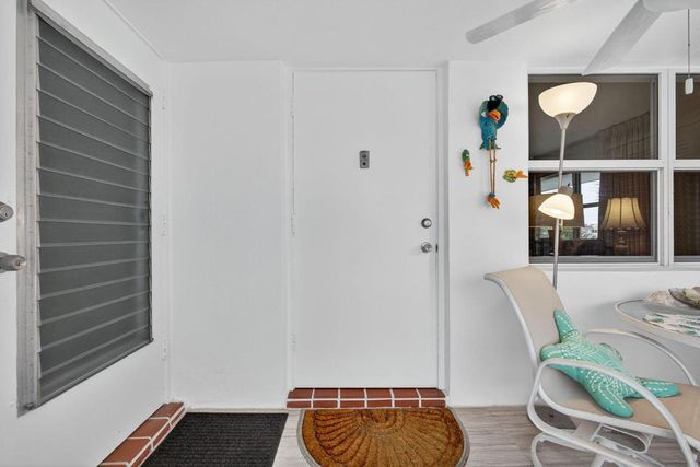 111 Shore Court 301, North Palm Beach, FL 33408