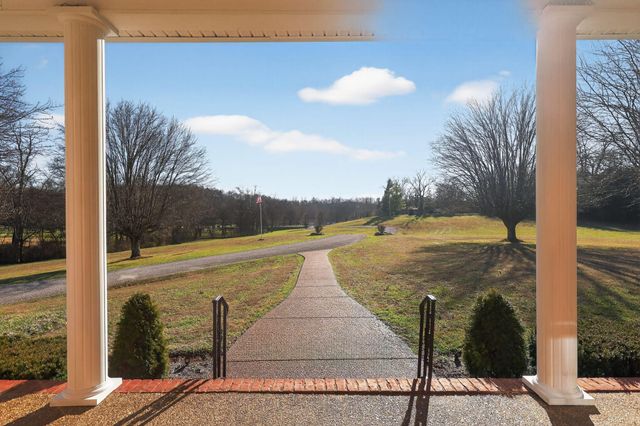 4676 Harpeth Peytonsville Rd, Thompsons Station, TN 37179