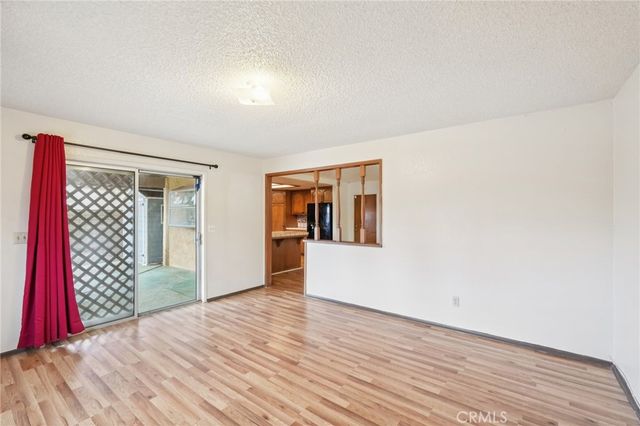 13954 Cronese Road, Apple Valley, CA 92307