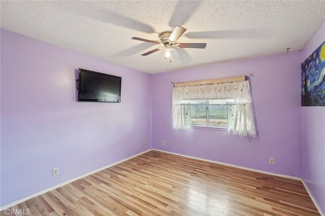 13954 Cronese Road, Apple Valley, CA 92307