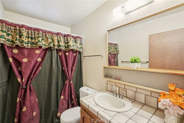 13954 Cronese Road, Apple Valley, CA 92307