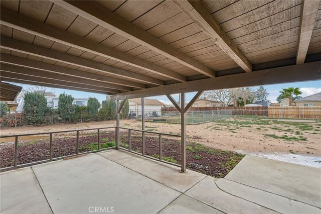 13954 Cronese Road, Apple Valley, CA 92307