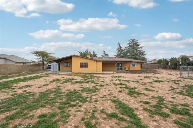13954 Cronese Road, Apple Valley, CA 92307
